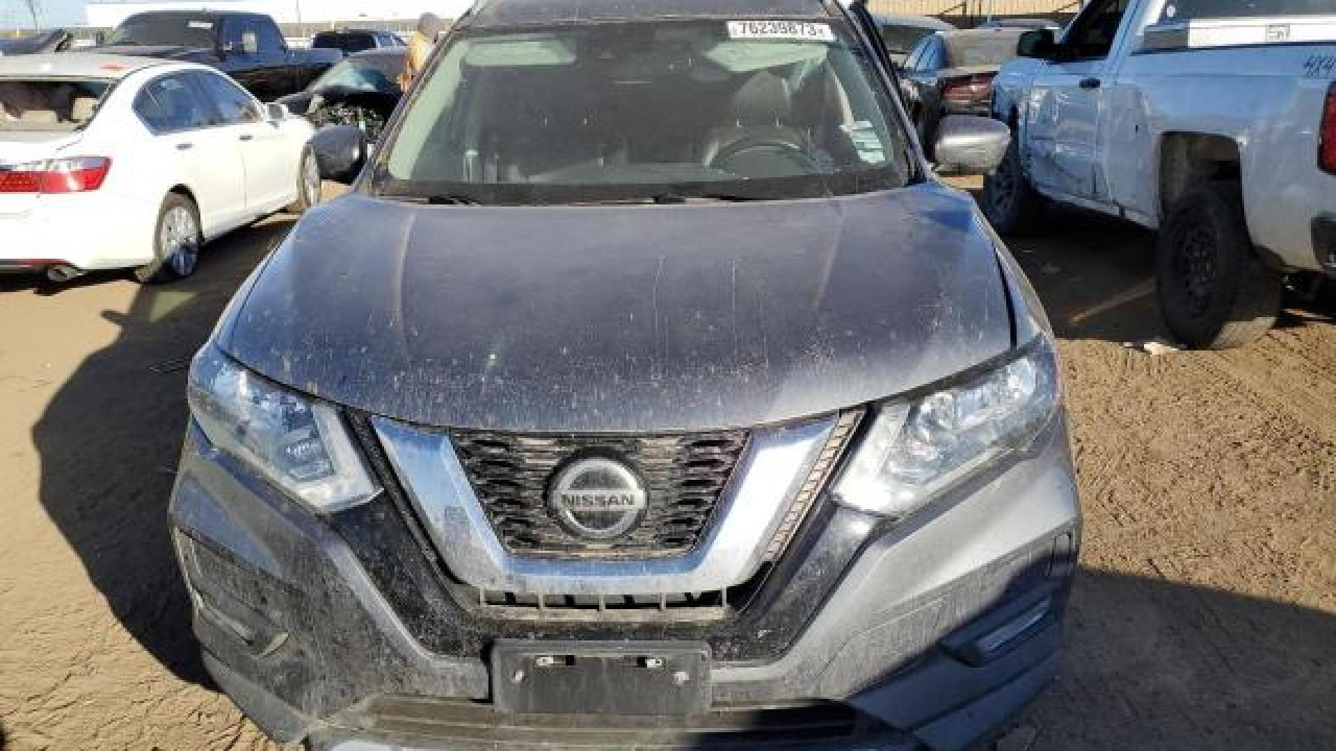 Nissan  - Rogue - 2018 - Grey - 76239873