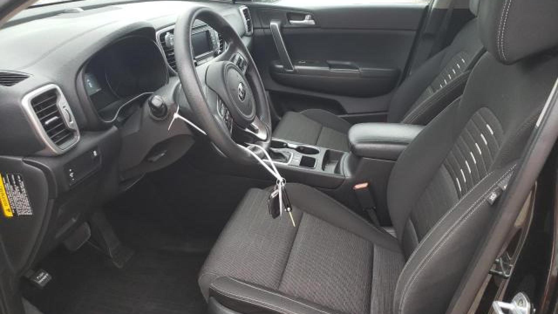 Kia - Sportage - 2017 - Black - 77816684