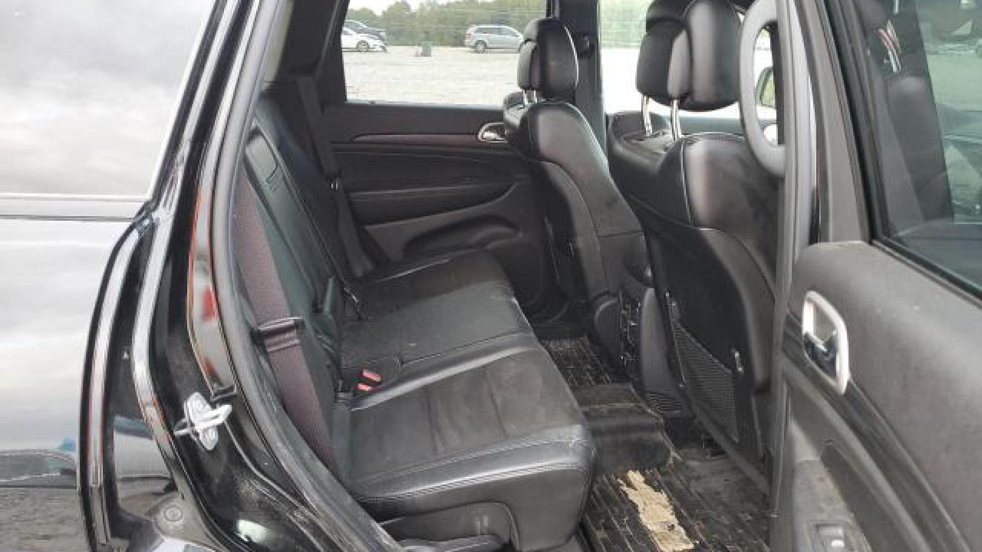 Jeep  - Grand Cherokee - 2019 - Black - 79233144