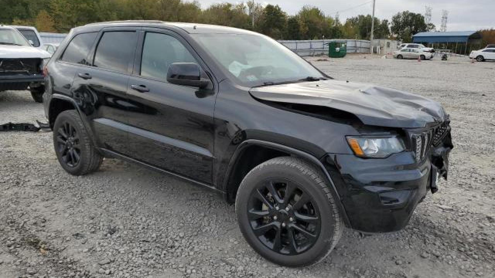 Jeep  - Grand Cherokee - 2019 - Black - 79233144