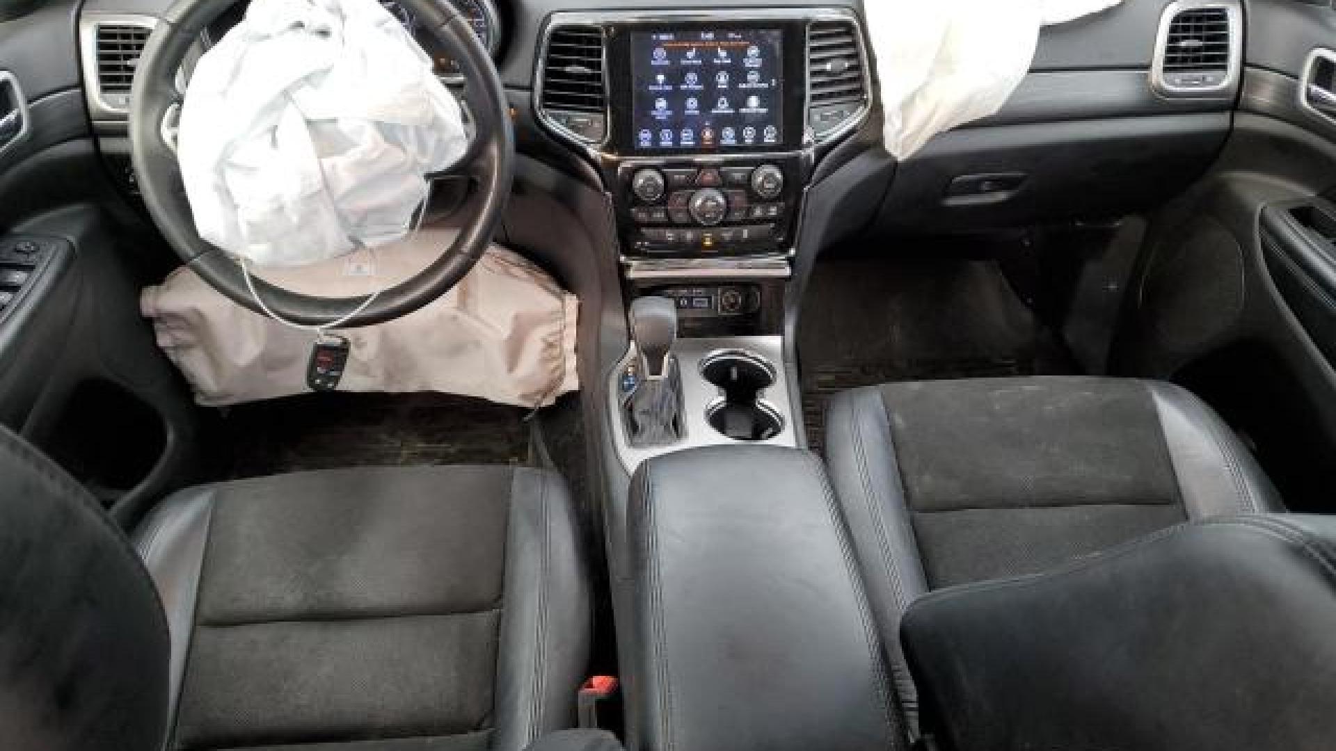 Jeep  - Grand Cherokee - 2019 - Black - 79233144