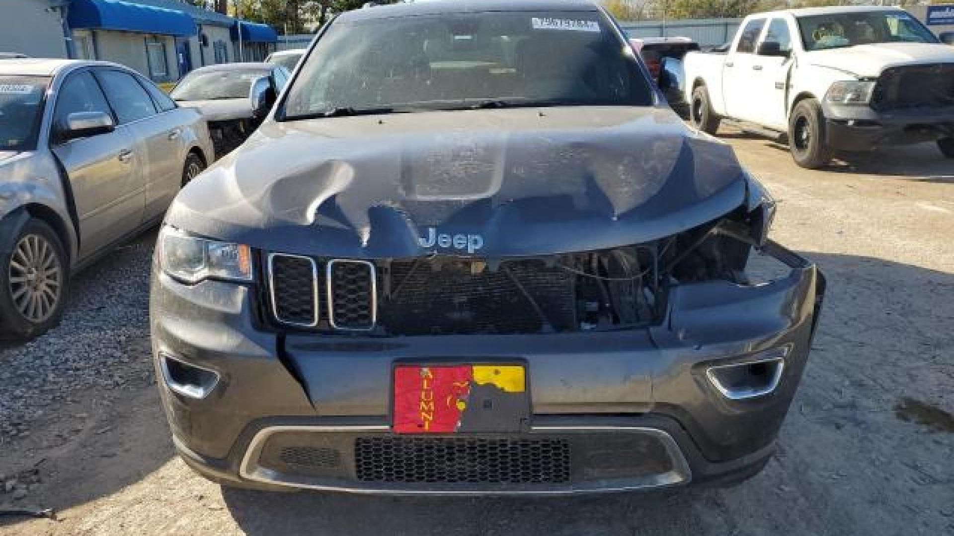 Jeep  - Grand Cherokee - 2019 - Grey - 79679784