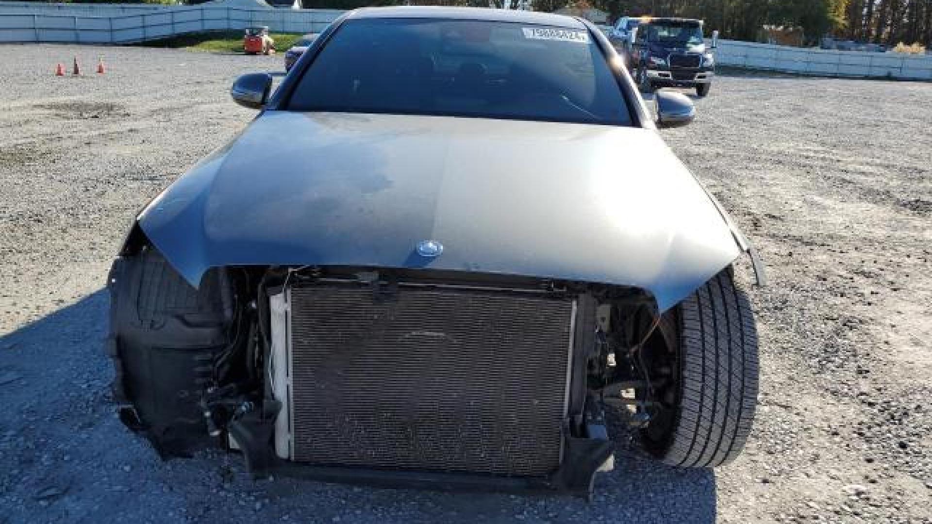 Mercedes - C300 - 2017 - Grey - 79888424