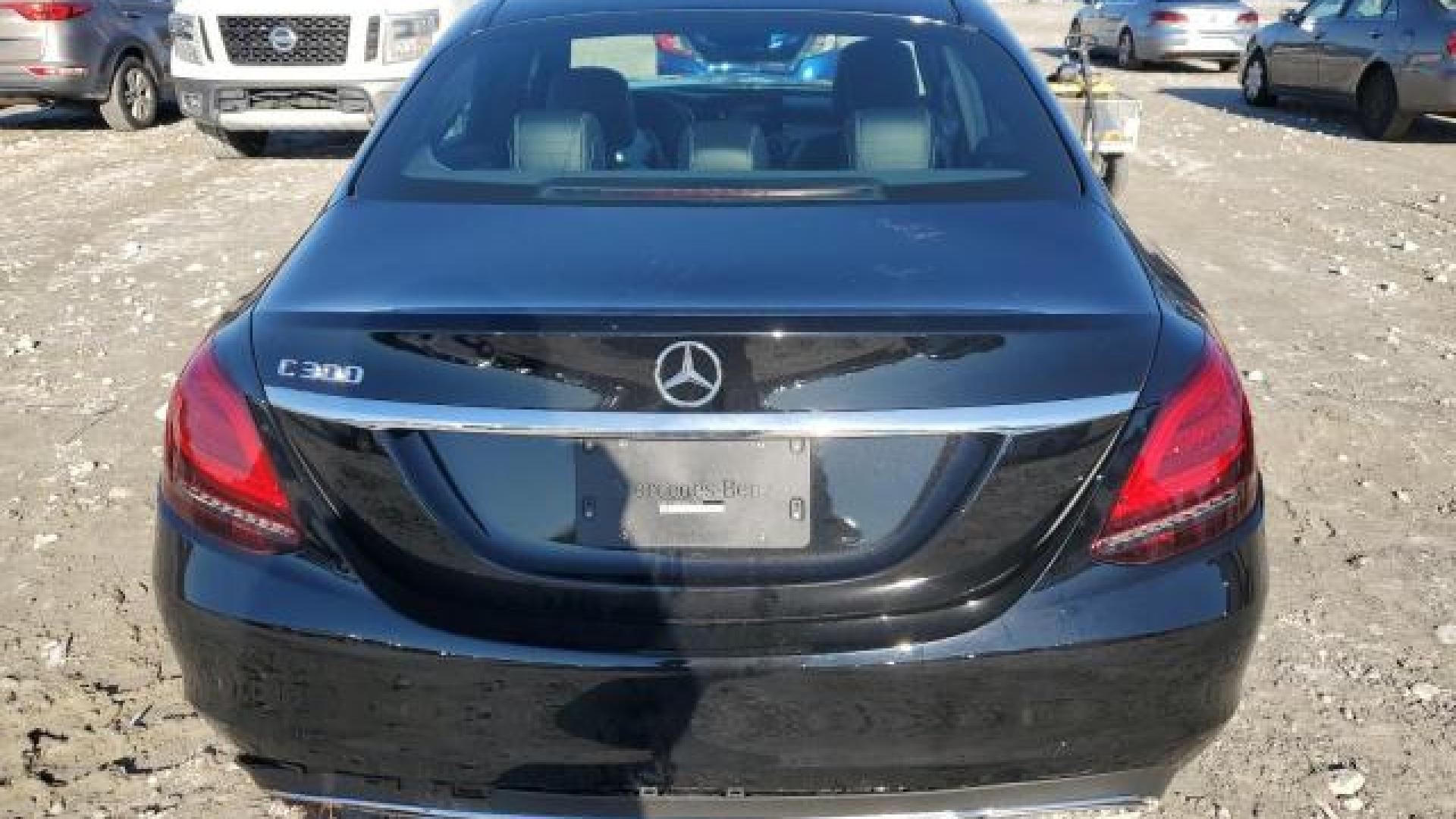 Mercedes - C300 - 2019 - Black - 80871394