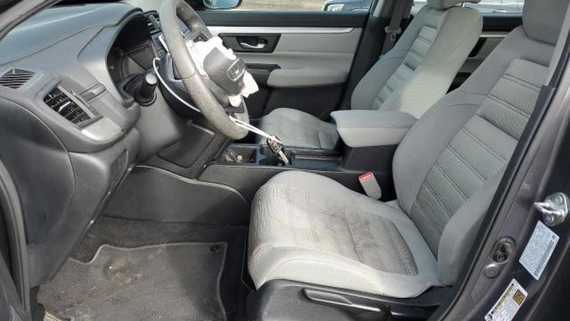 Honda - Cr-V - 2017 - Grey - 81180104