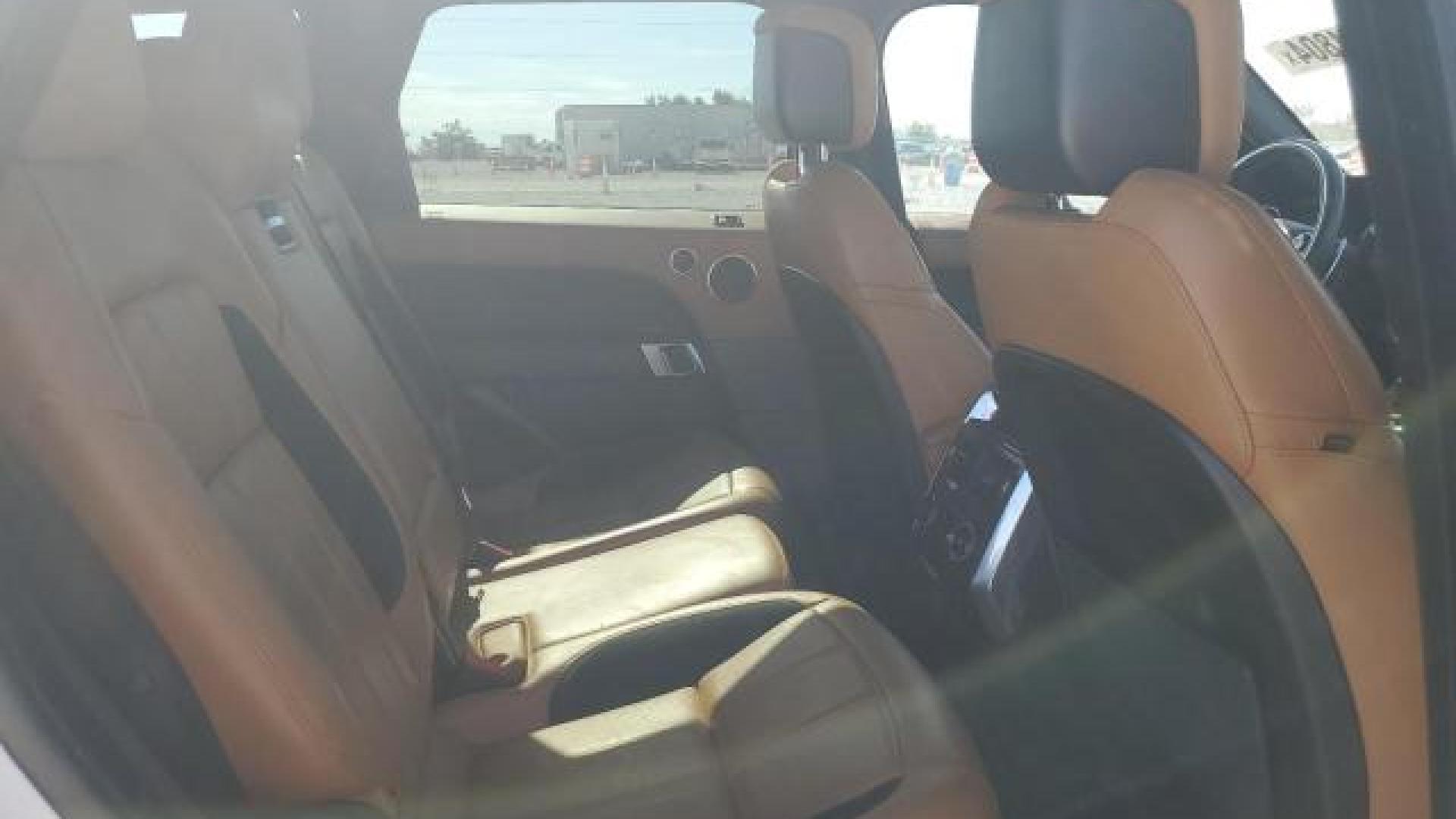 Range Rover - Sport - 2018 - White - 81184804