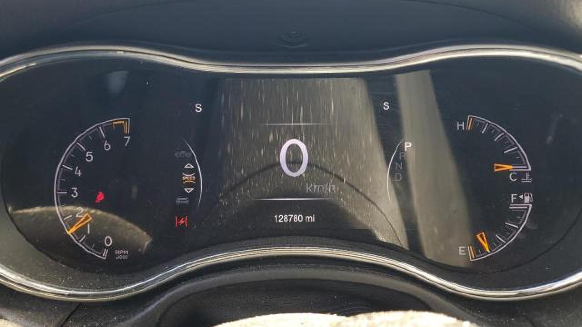 Jeep  - Grand Cherokee - 2017 - Grey - 82425304