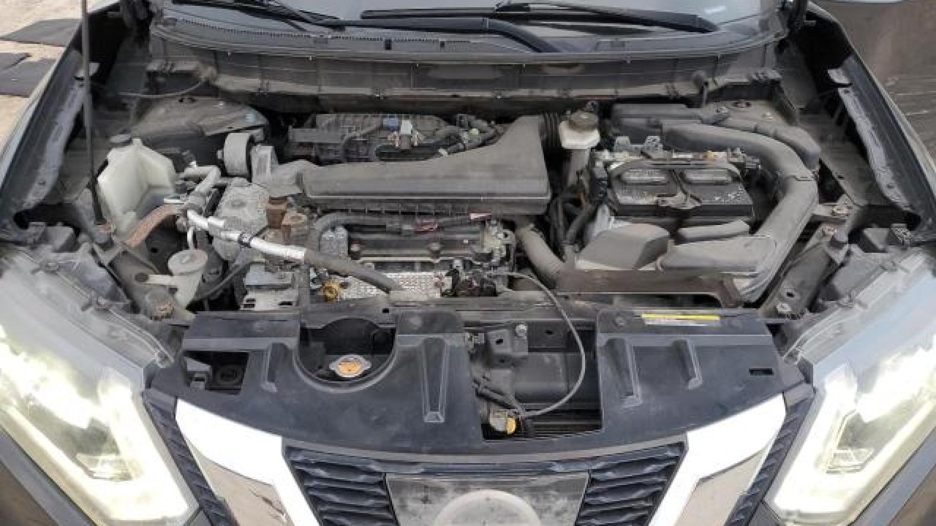 Nissan  - Rogue - 2017 - Black - 82680834