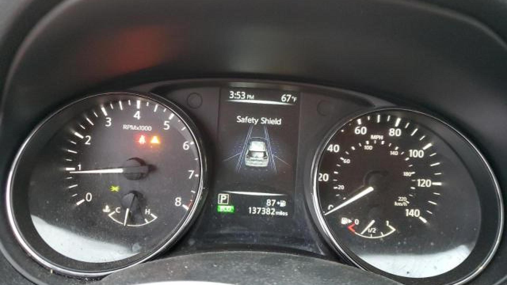 Nissan  - Rogue - 2017 - Black - 82680834