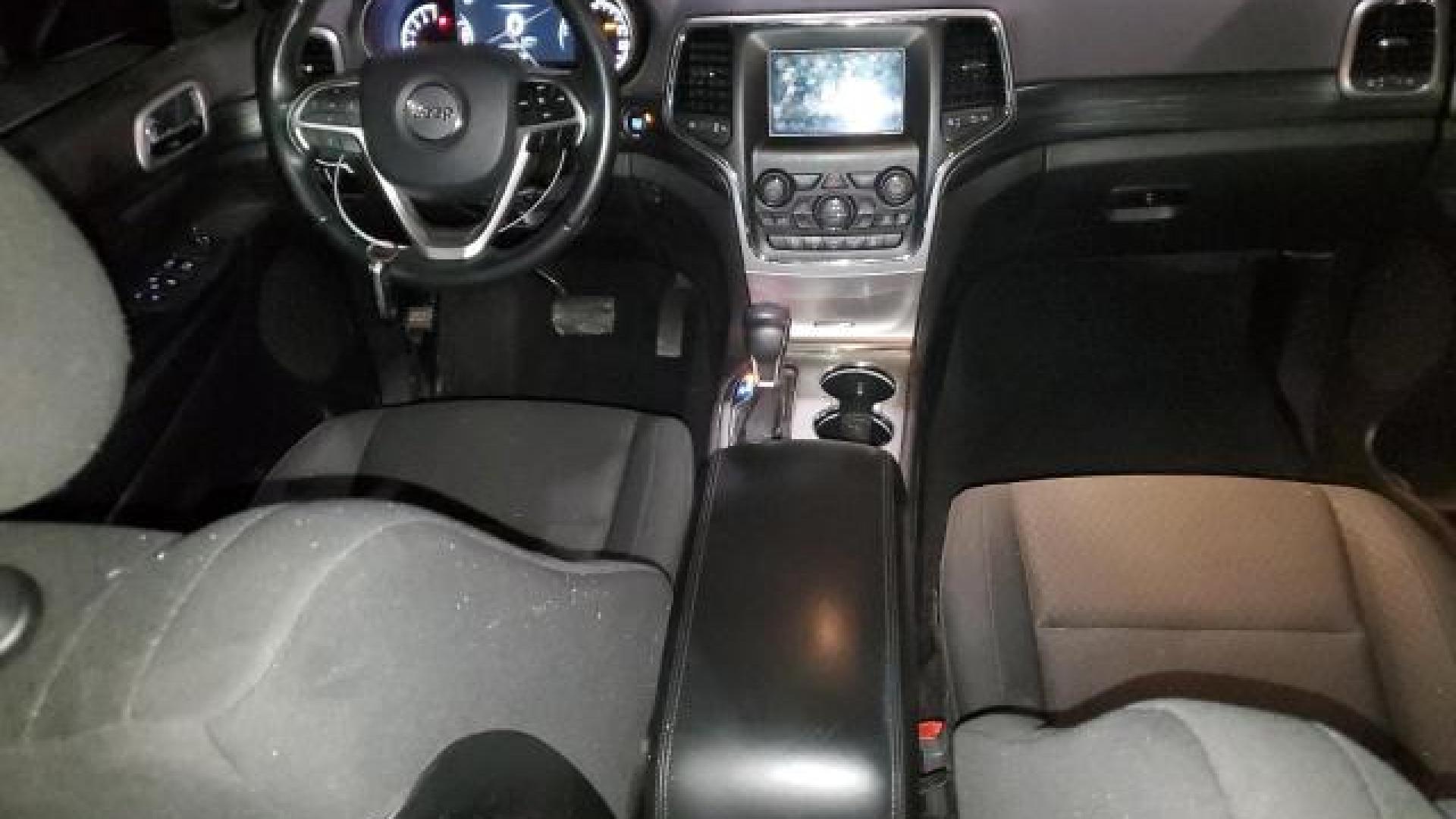 Jeep  - Grand Cherokee - 2019 - Black - 83519694