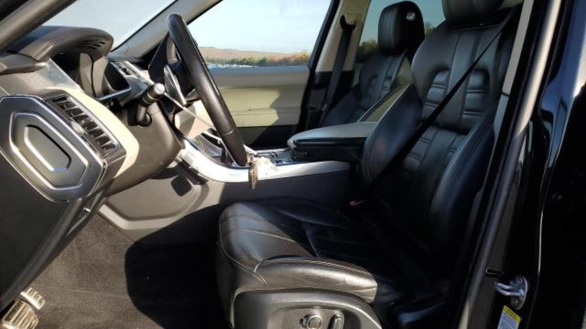 Range Rover - Sport - 2017 - Black - 83524854