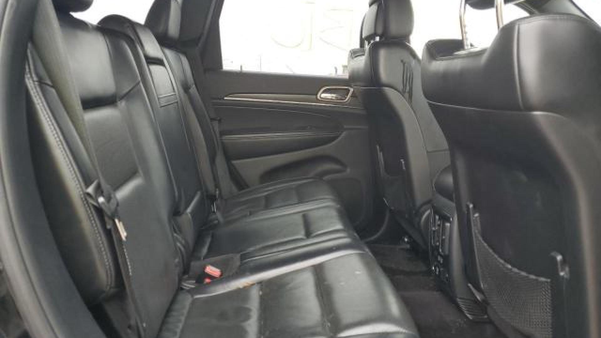 Jeep  - Grand Cherokee - 2017 - Black - 83558614