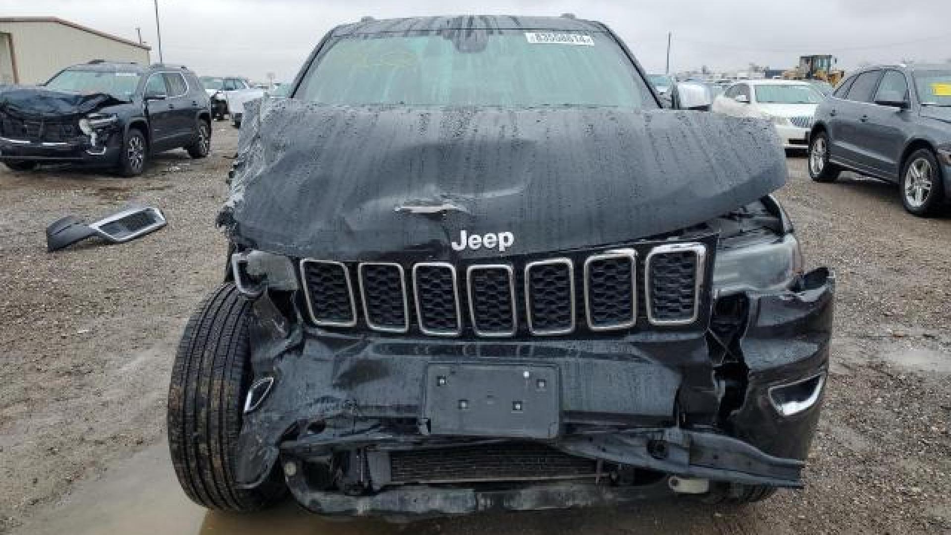 Jeep  - Grand Cherokee - 2017 - Black - 83558614