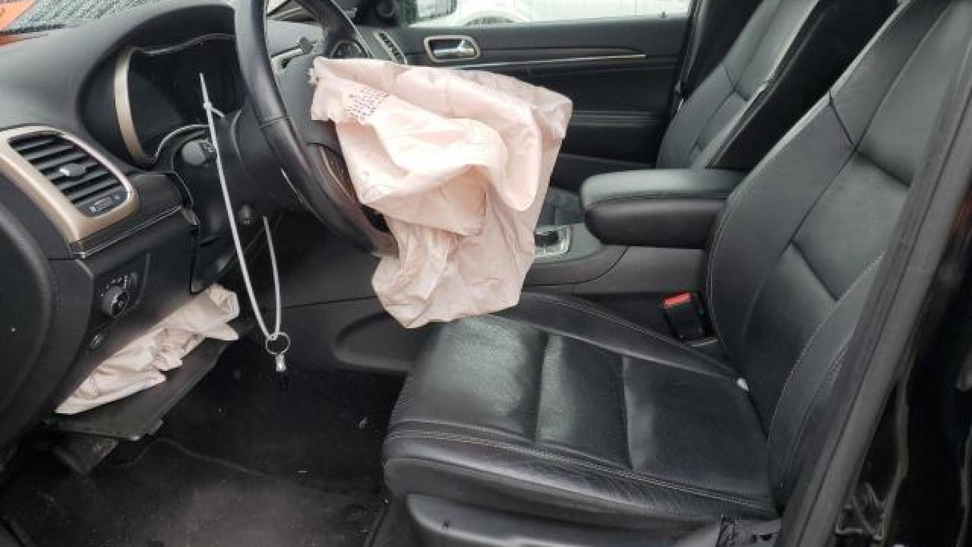 Jeep  - Grand Cherokee - 2017 - Black - 83558614