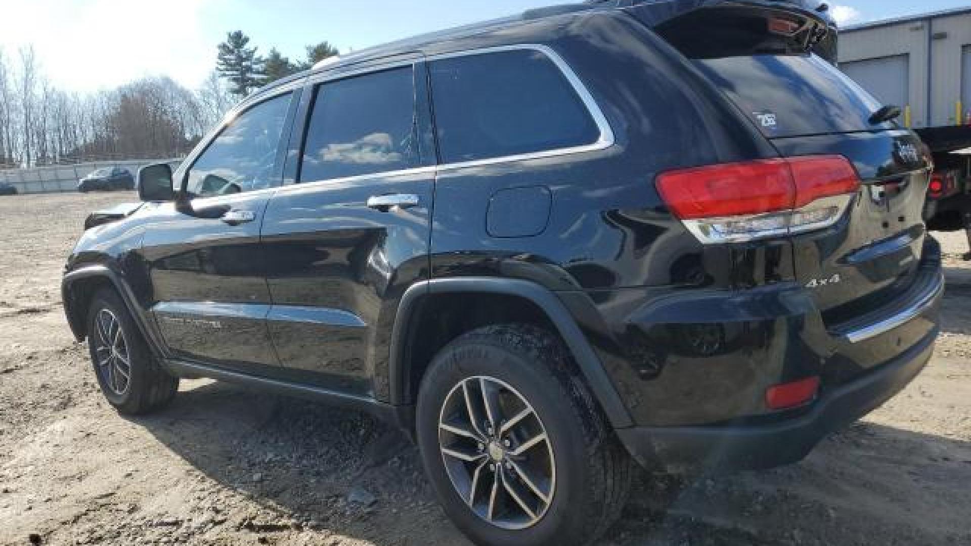Jeep  - Grand Cherokee - 2017 - Black - 84446784