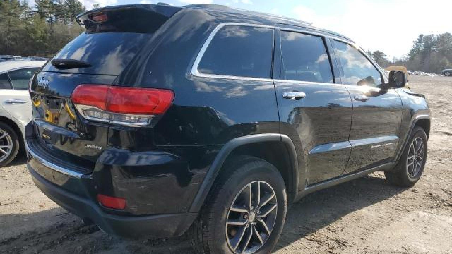 Jeep  - Grand Cherokee - 2017 - Black - 84446784