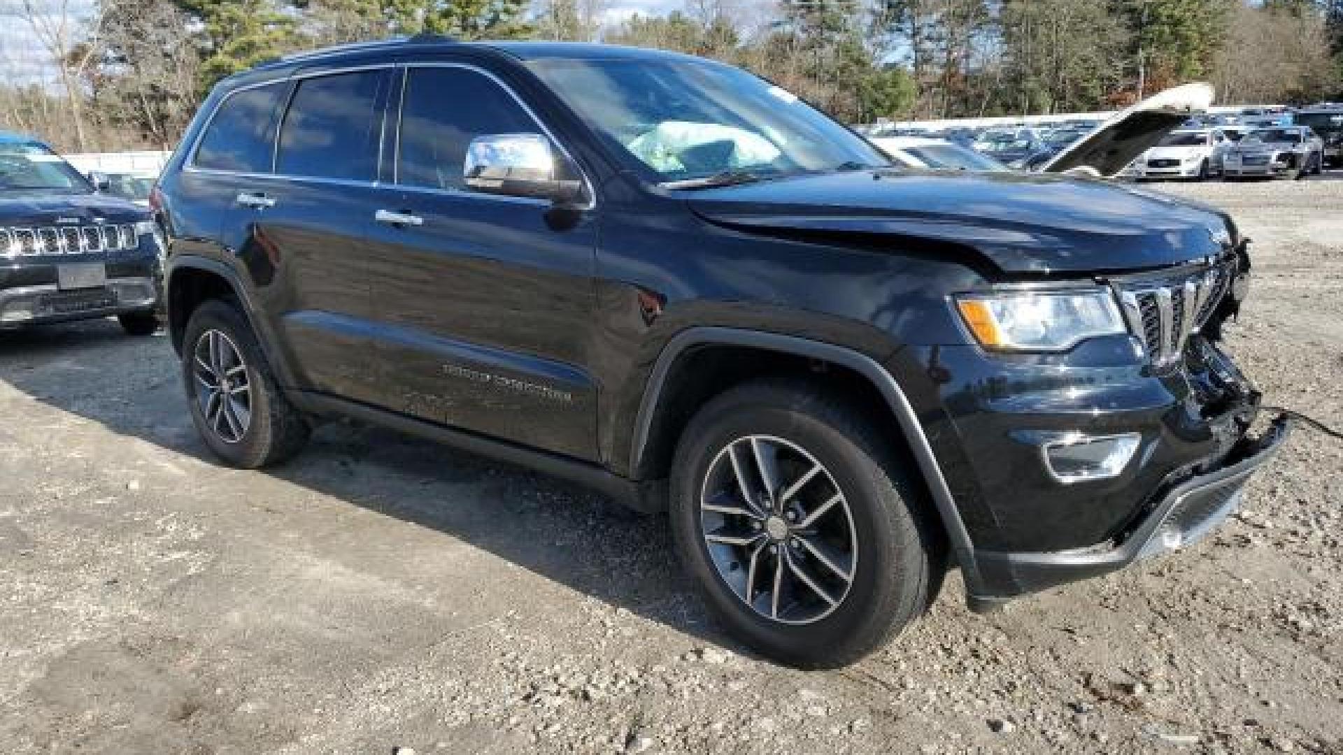 Jeep  - Grand Cherokee - 2017 - Black - 84446784