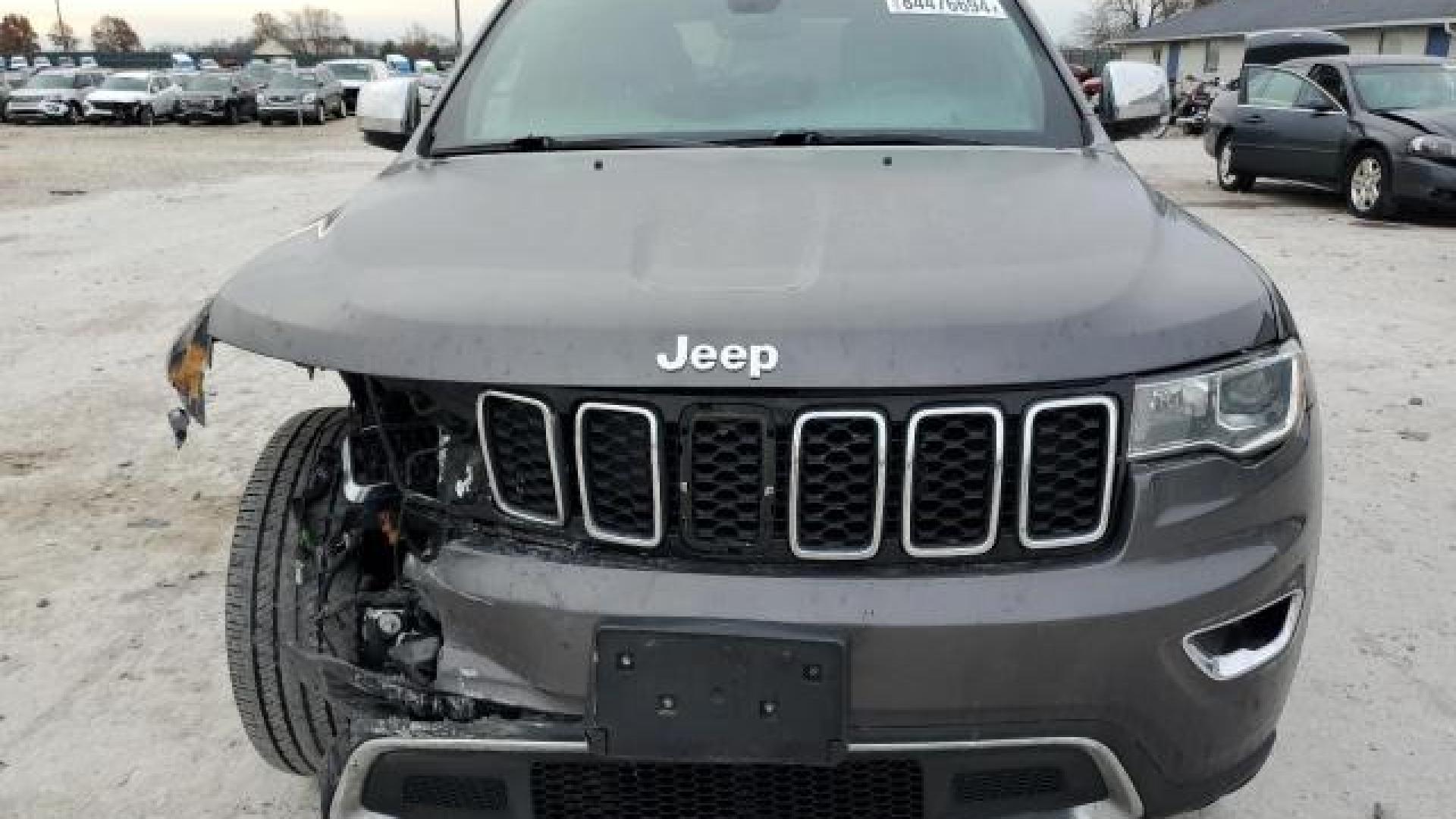 Jeep  - Grand Cherokee - 2019 - Grey - 84476694