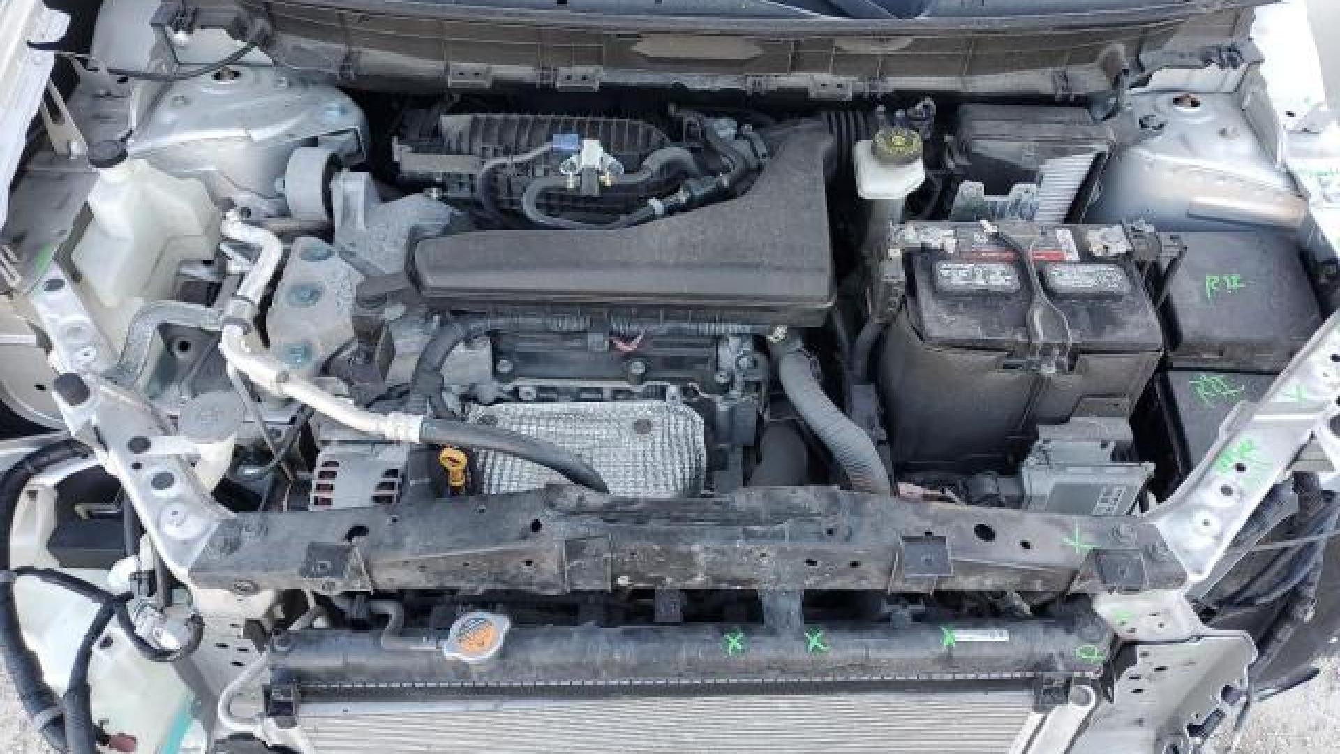 Nissan  - Rogue - 2017 - Silver - 84540834