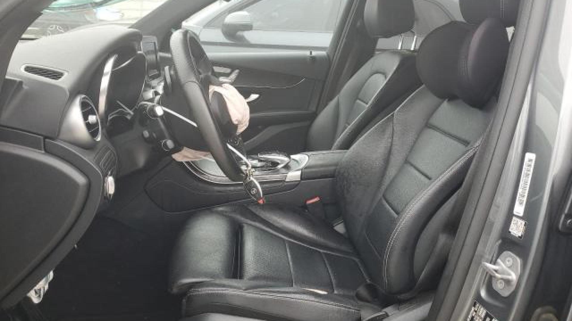 Mercedes - Glc300 - 2017 - Grey - 85485524