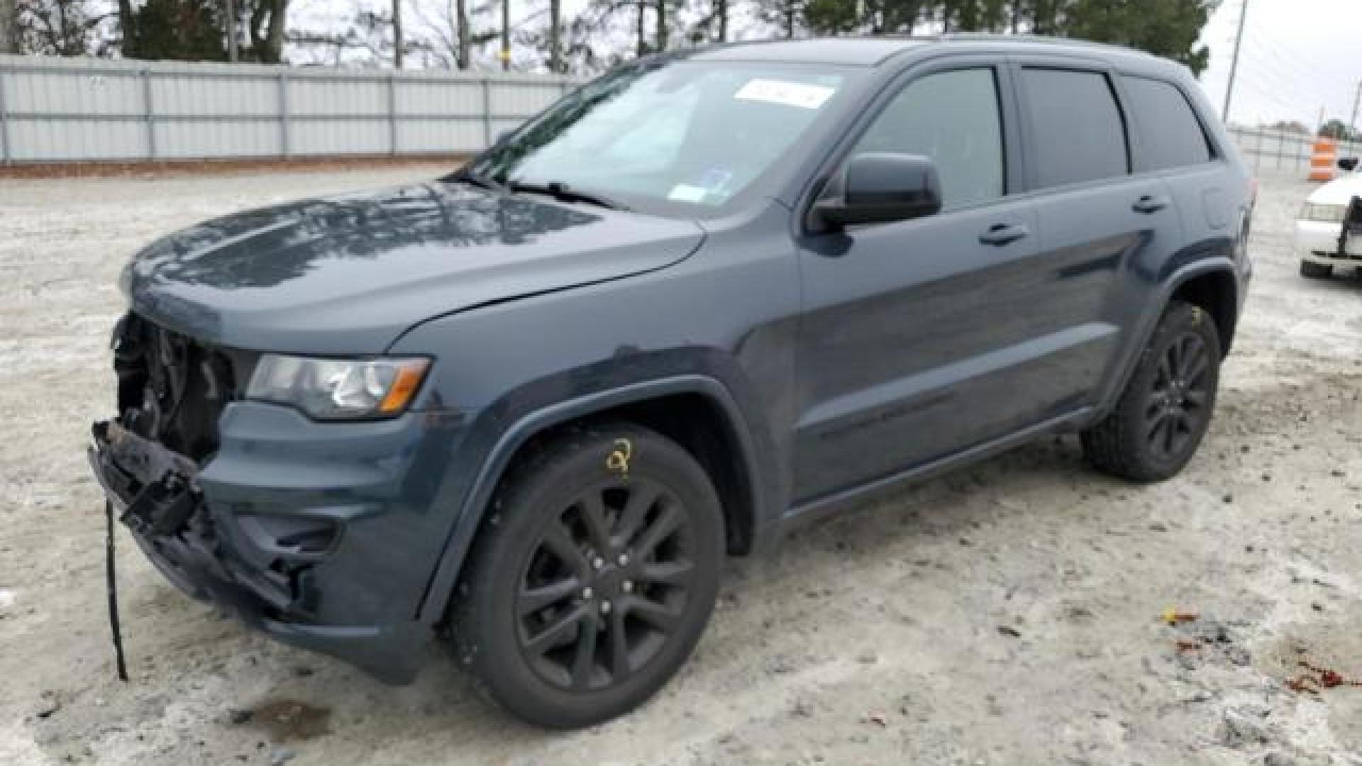 Jeep  - Grand Cherokee - 2017 - Navyblue - 85740774