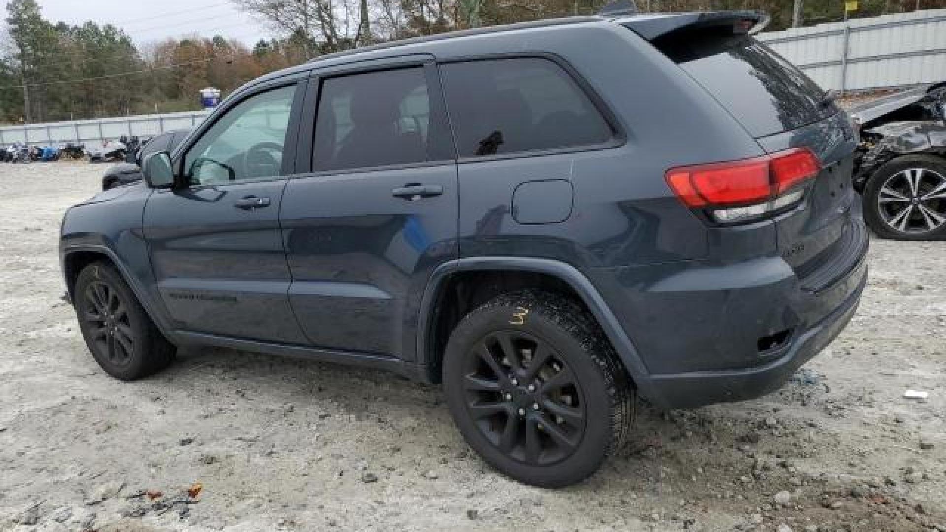 Jeep  - Grand Cherokee - 2017 - Navyblue - 85740774