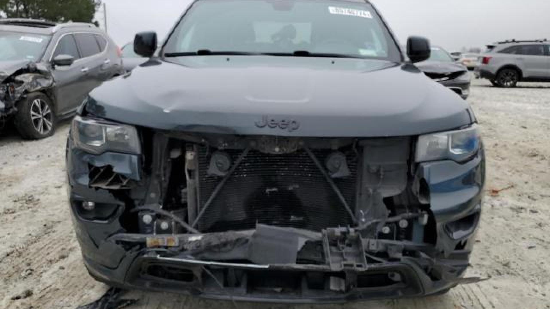 Jeep  - Grand Cherokee - 2017 - Navyblue - 85740774