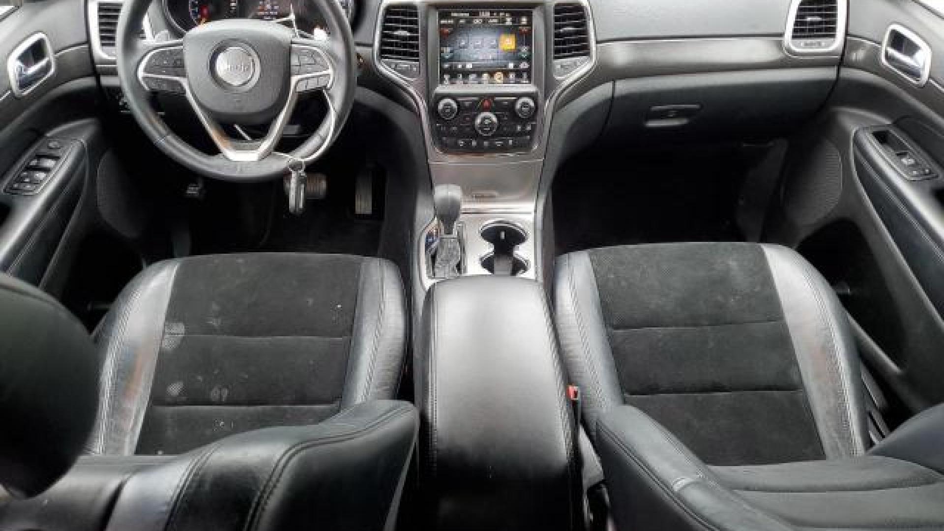 Jeep  - Grand Cherokee - 2017 - Navyblue - 85740774