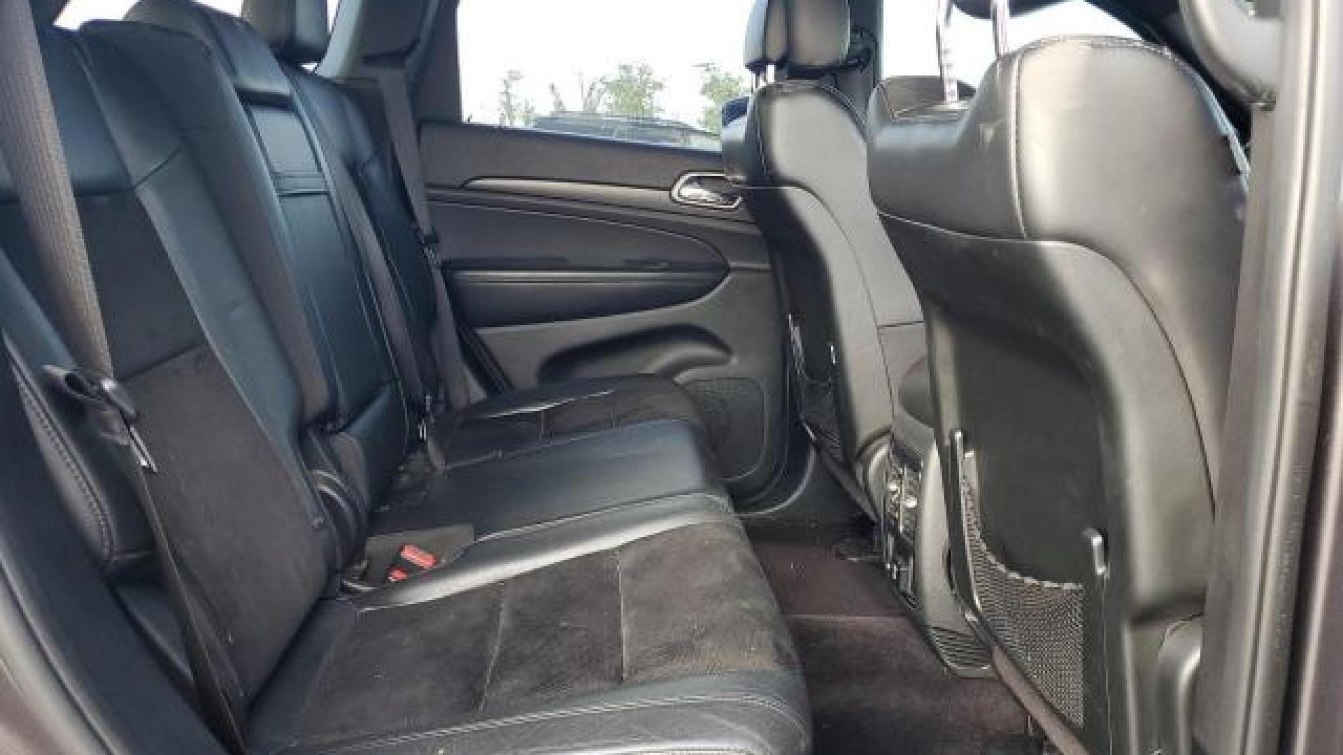 Jeep  - Grand Cherokee - 2017 - Grey - 85932234