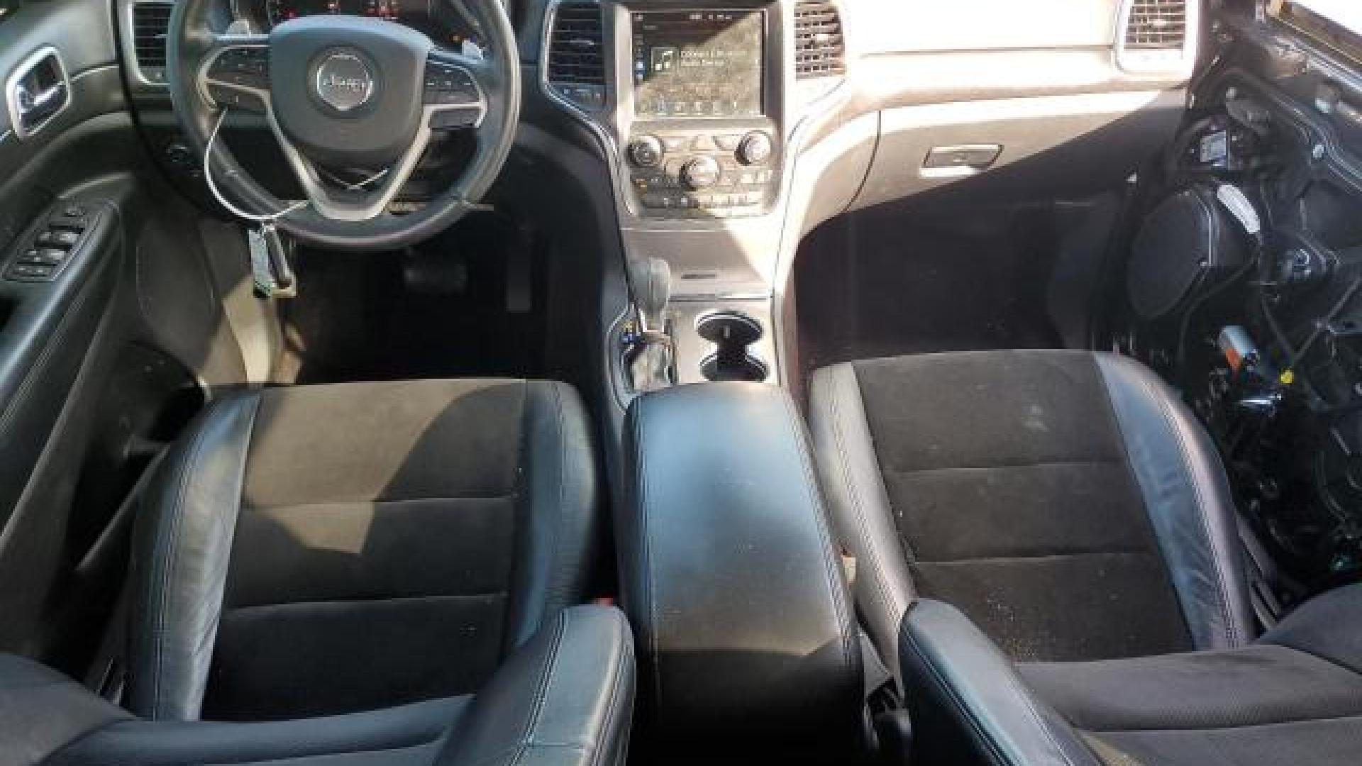 Jeep  - Grand Cherokee - 2017 - Grey - 85932234