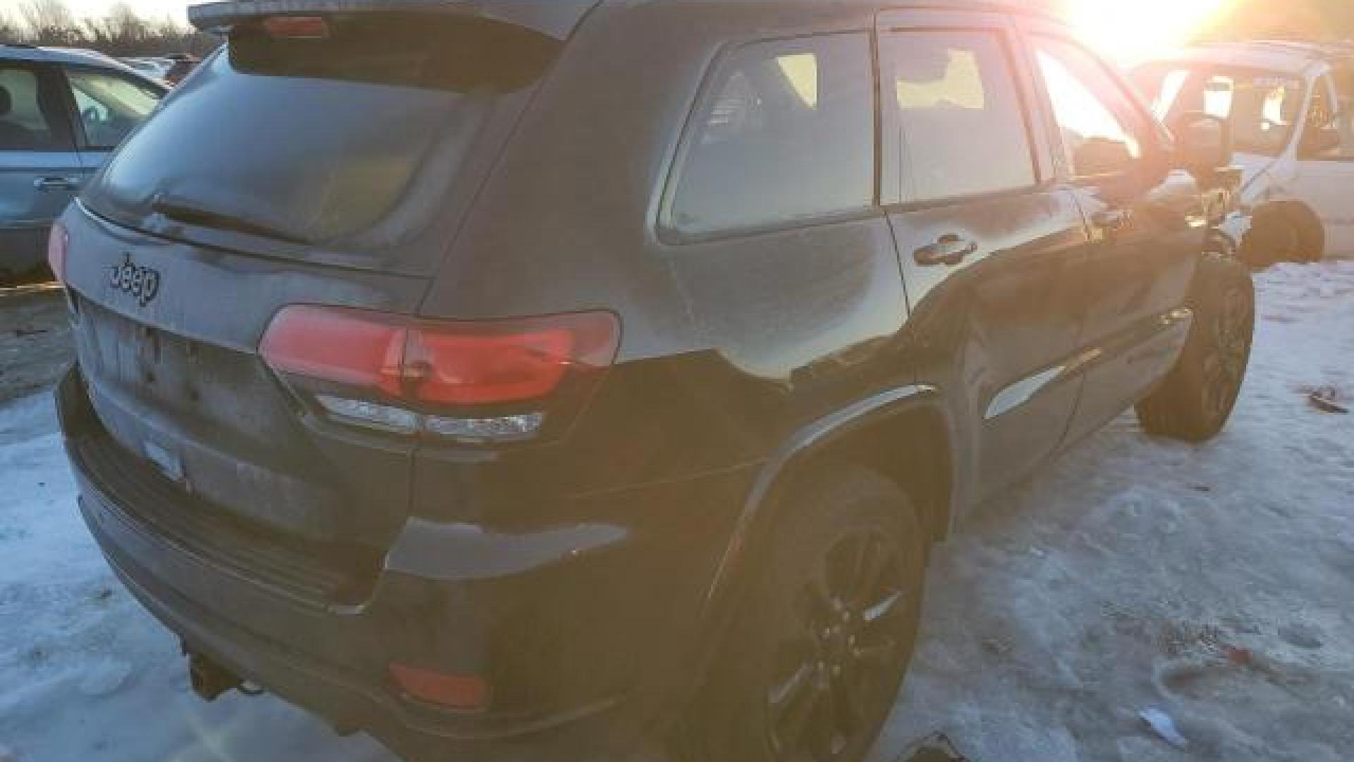 Jeep  - Grand Cherokee - 2017 - Black - 86405304