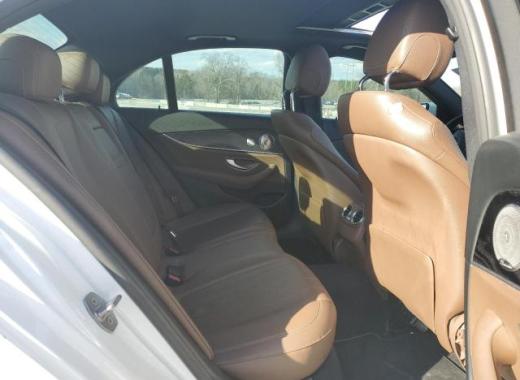 Mercedes - E300 - 2017 - White - 86614734