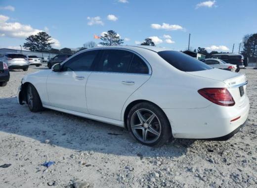 Mercedes - E300 - 2017 - White - 86614734