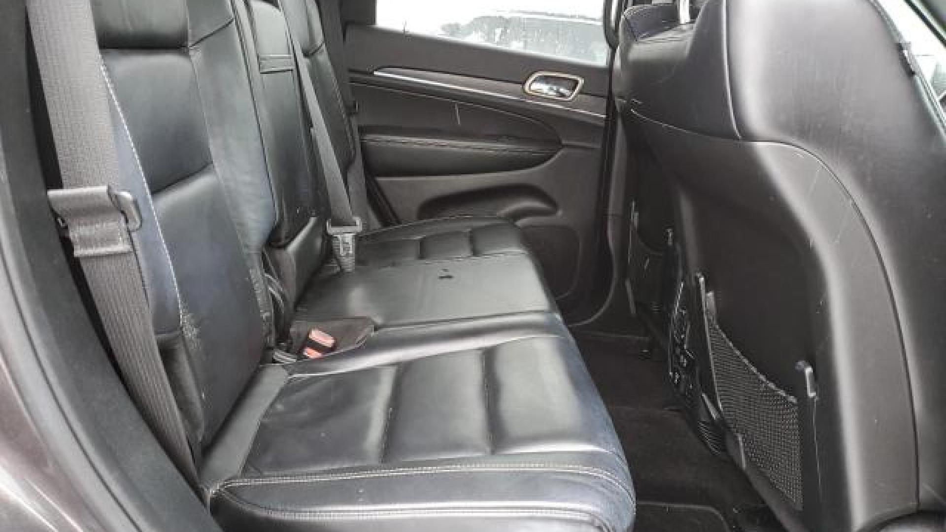 Jeep  - Grand Cherokee - 2017 - Grey - 86702754