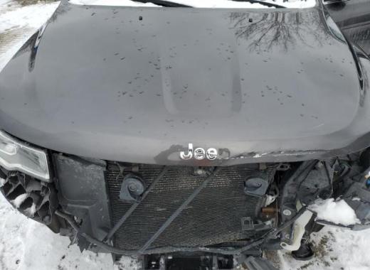 Jeep  - Grand Cherokee - 2017 - Grey - 86702754