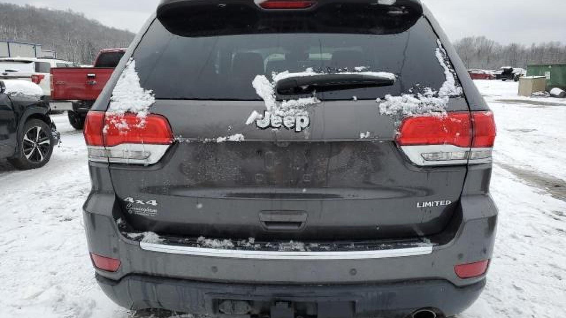 Jeep  - Grand Cherokee - 2017 - Grey - 86702754