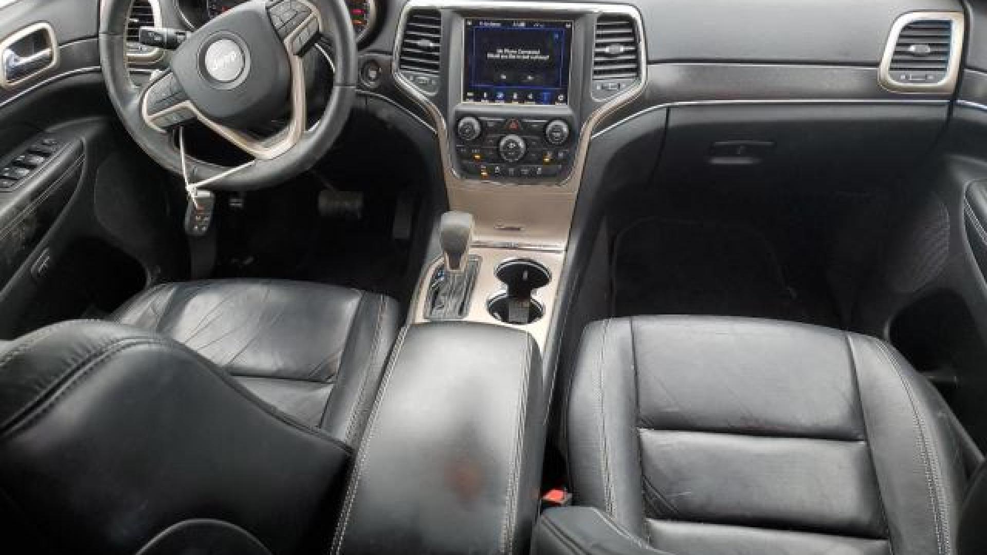 Jeep  - Grand Cherokee - 2017 - Grey - 86702754