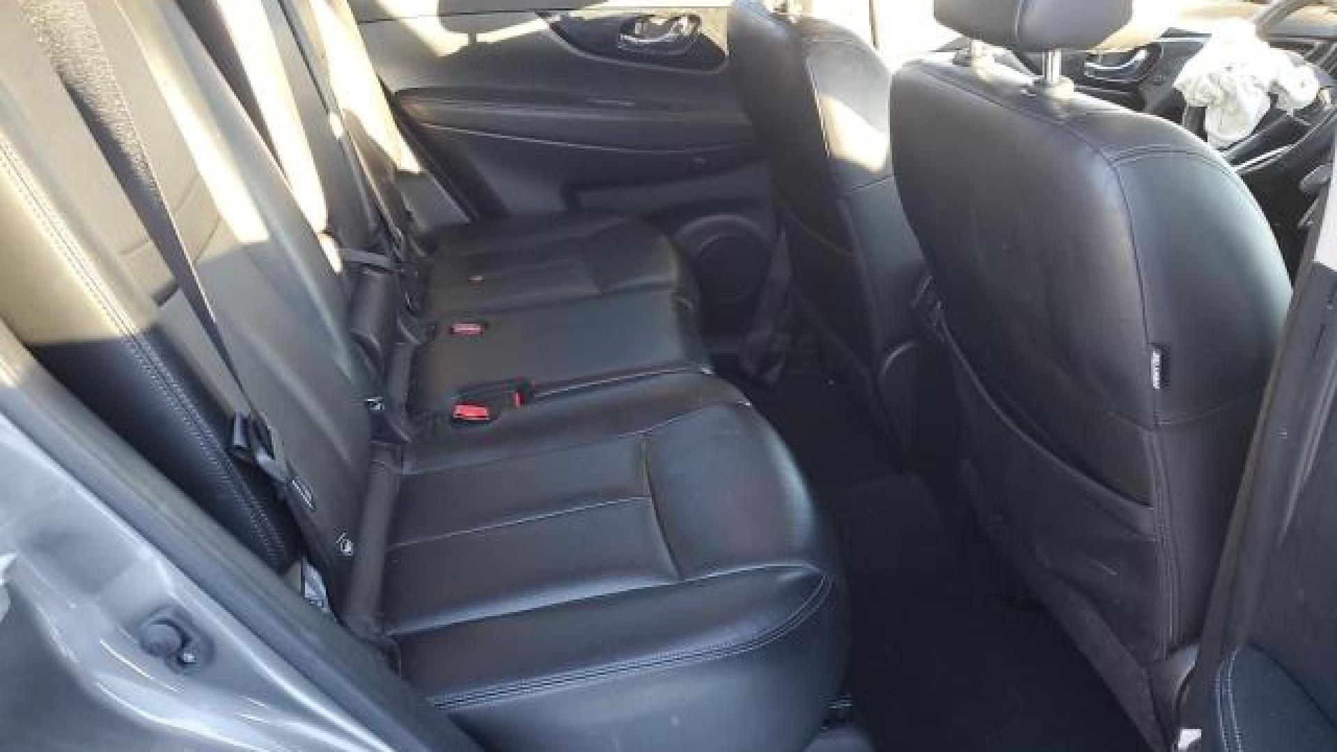 Nissan  - Rogue - 2018 - Grey - 86846644