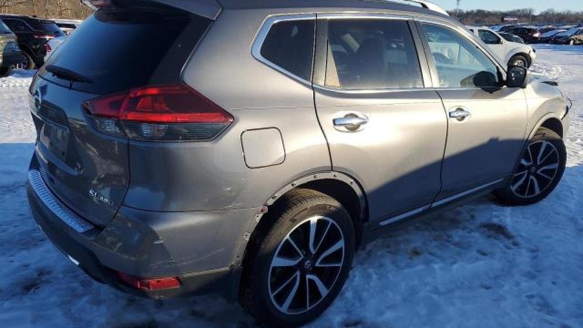 Nissan  - Rogue - 2018 - Grey - 86846644