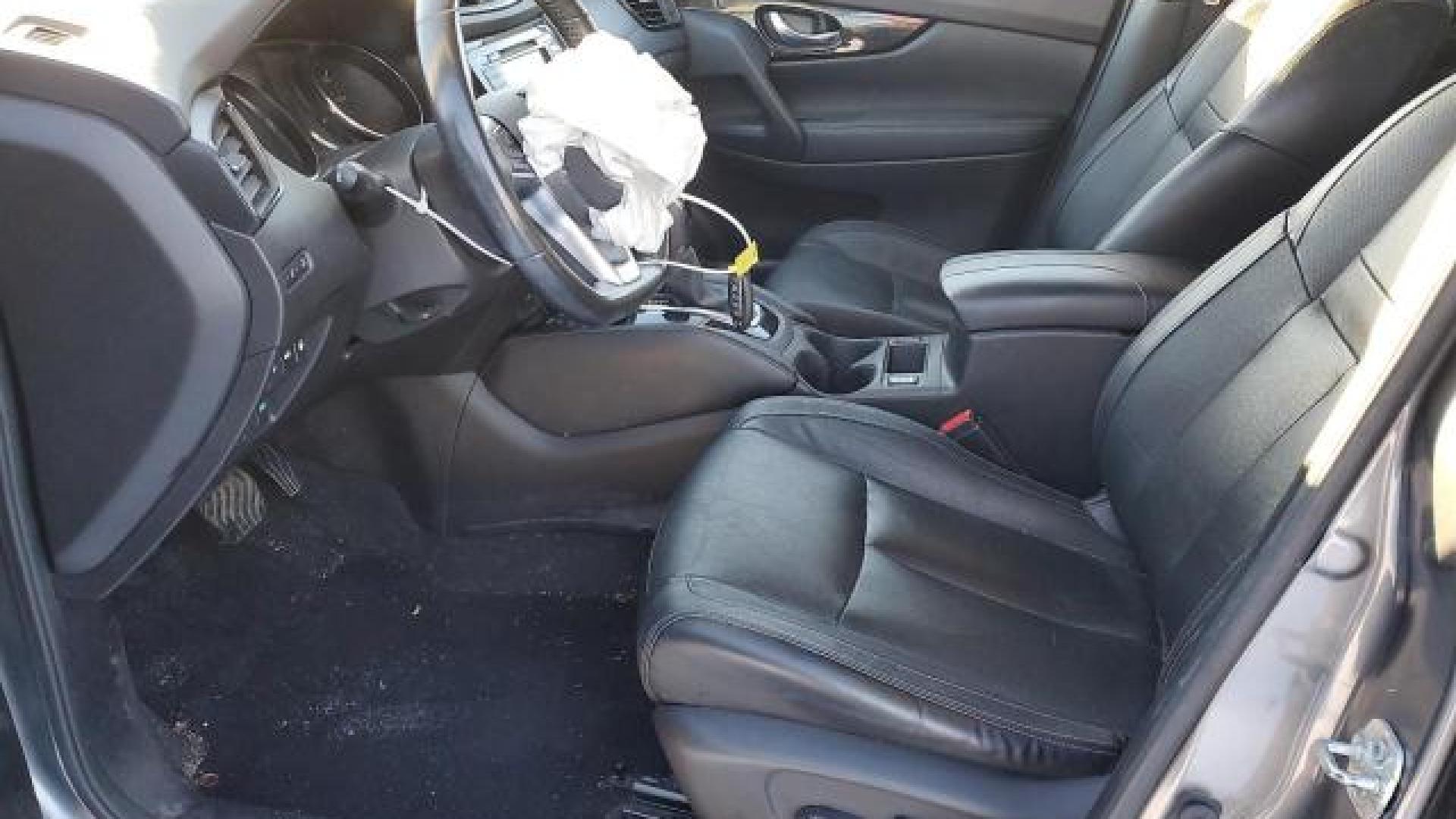 Nissan  - Rogue - 2018 - Grey - 86846644