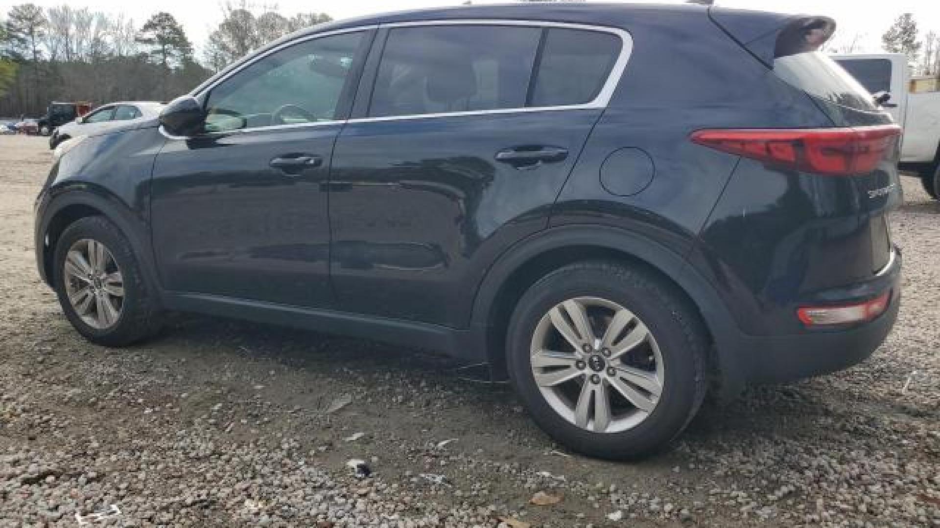 Kia - Sportage - 2017 - Black - 86889894