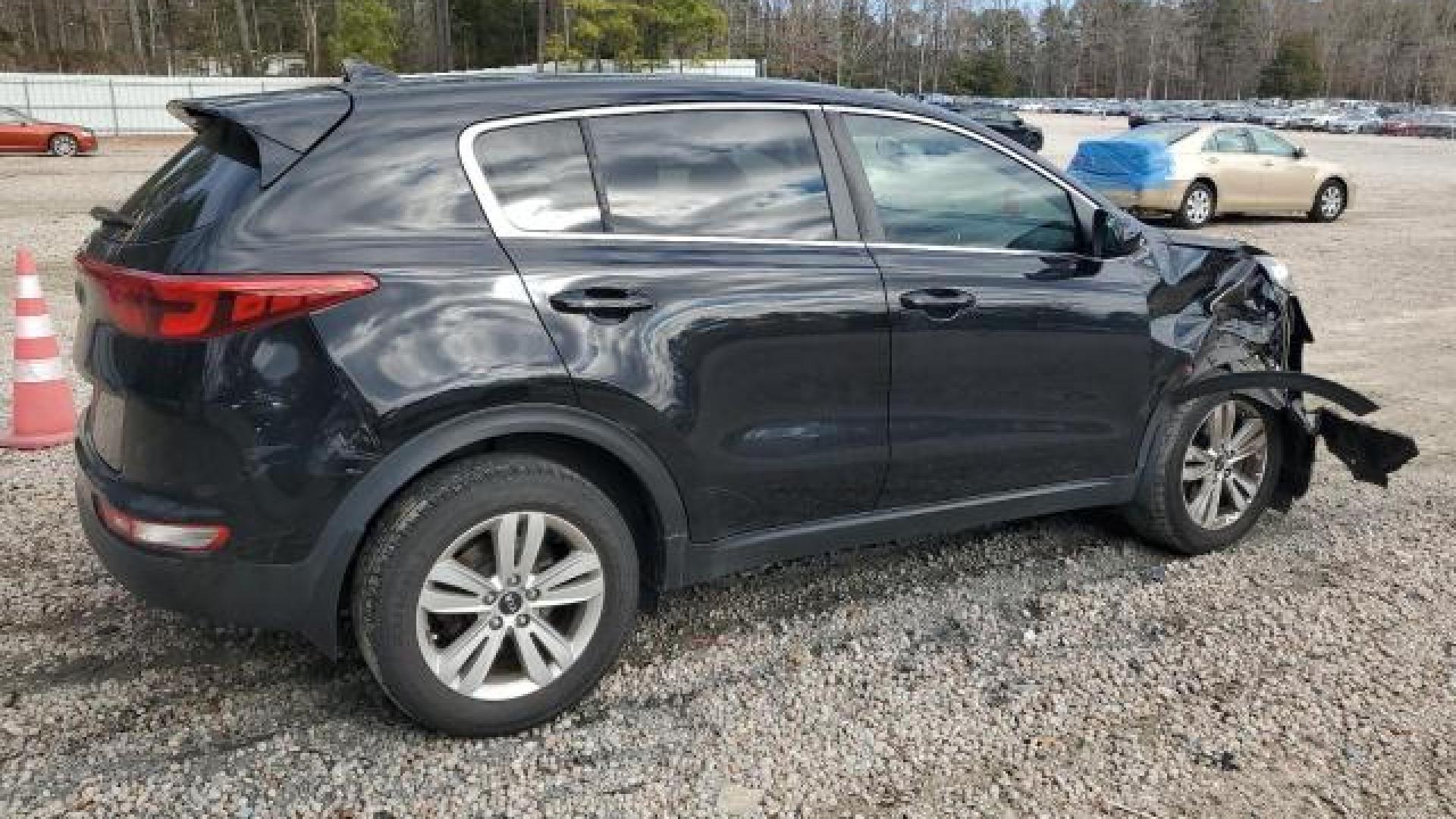 Kia - Sportage - 2017 - Black - 86889894