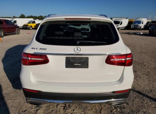 Mercedes - Glc300 - 2018 - White - 87005594