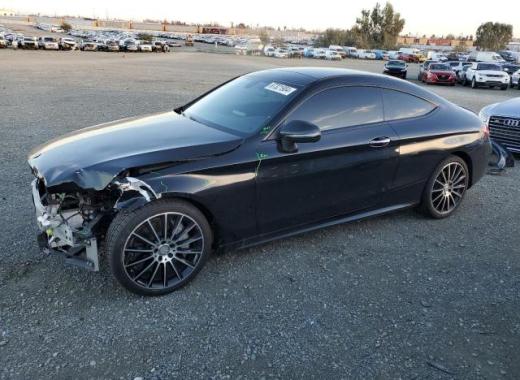 Mercedes - C300 - 2017 - Black - 87321904