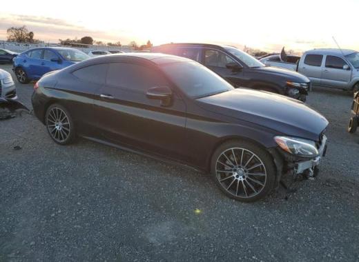 Mercedes - C300 - 2017 - Black - 87321904