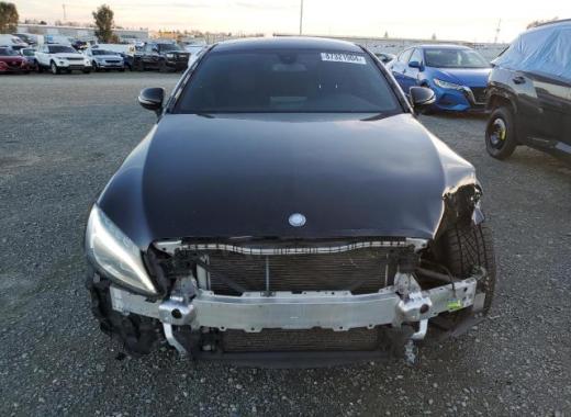 Mercedes - C300 - 2017 - Black - 87321904