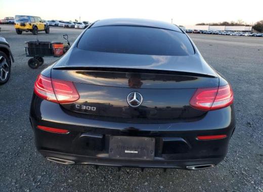 Mercedes - C300 - 2017 - Black - 87321904