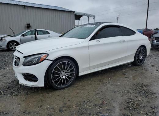 Mercedes - C300 - 2017 - White - 87703945