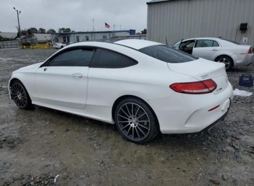 Mercedes - C300 - 2017 - White - 87703945