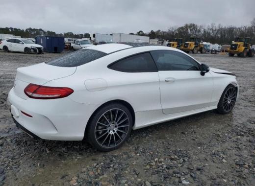 Mercedes - C300 - 2017 - White - 87703945